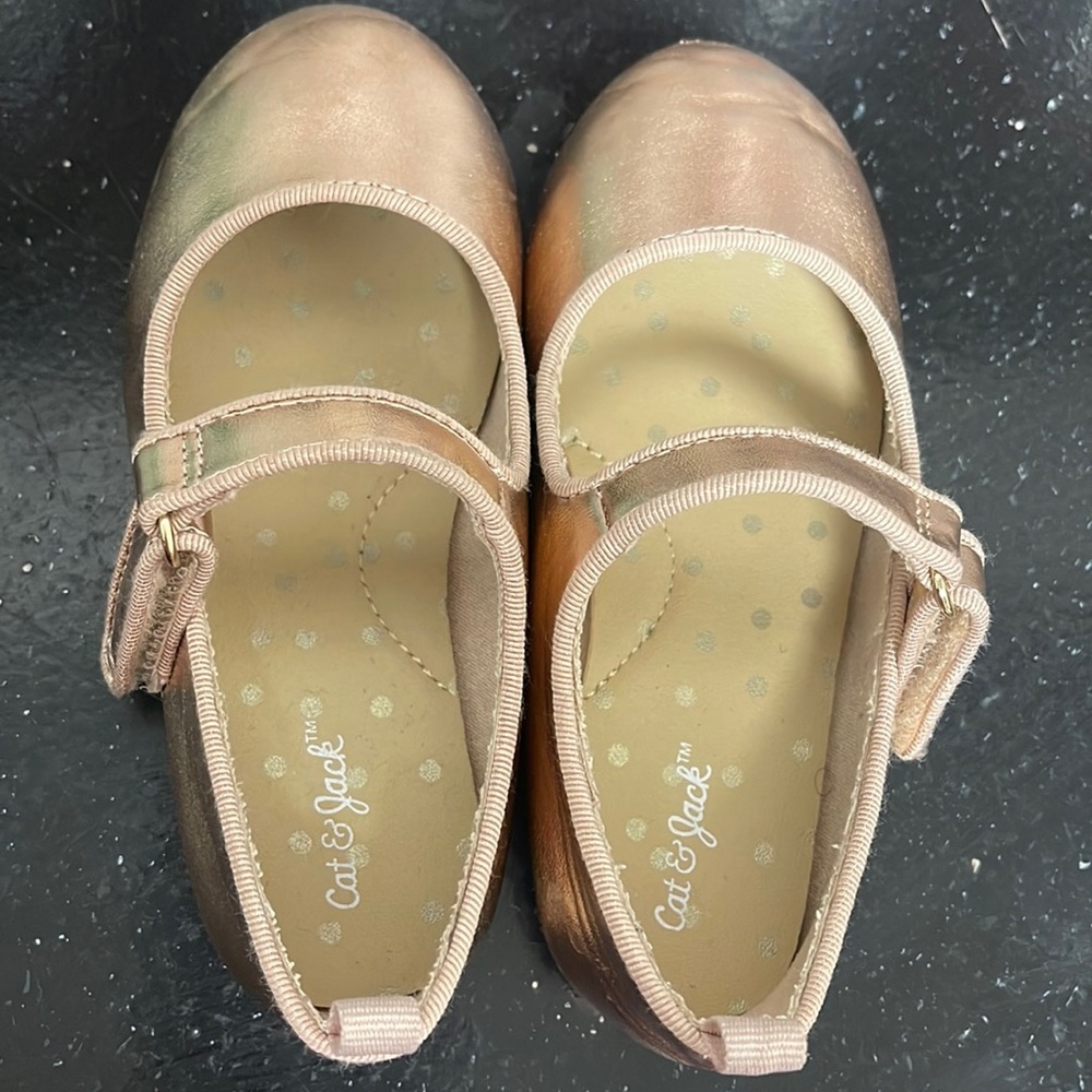 Girls shoe size 8